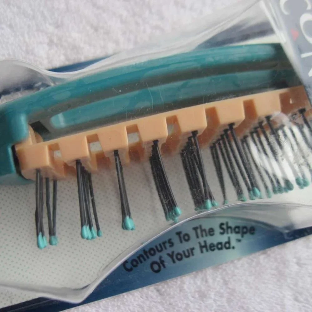 Goody Soft Contour Hair Brush 1996 Ouchless Flexible Pad Design Gentle Control